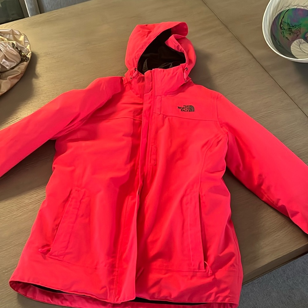 North face women’s bright red jacket